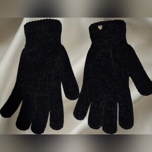 Juicy Couture Black Knit Soft Gloves With Gold Heart Charm One Size